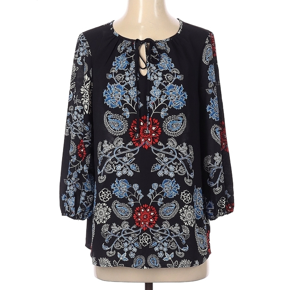DB Established 1962, Chic Navy Floral Blouse
